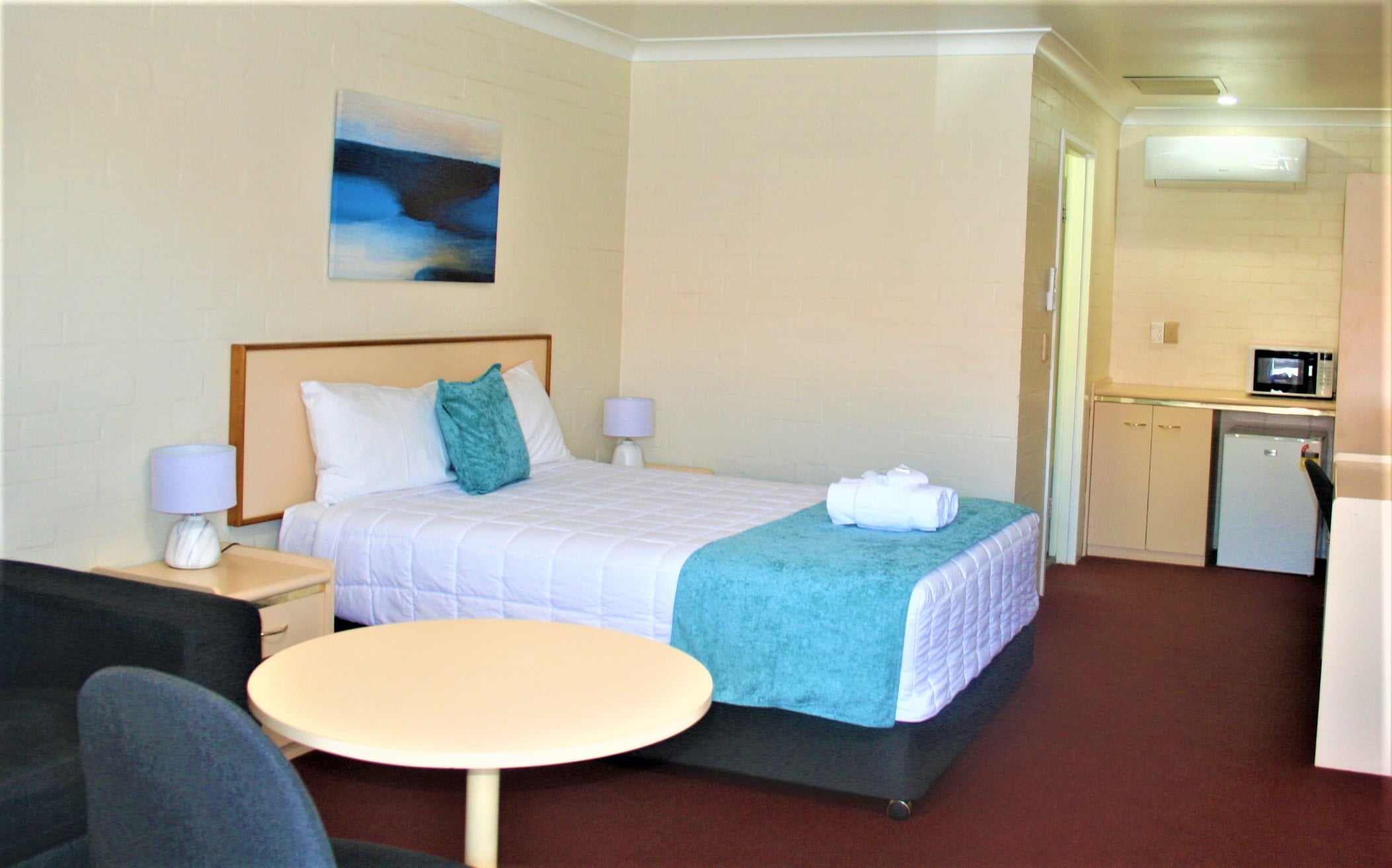 queen1 Accommodation - Rooms